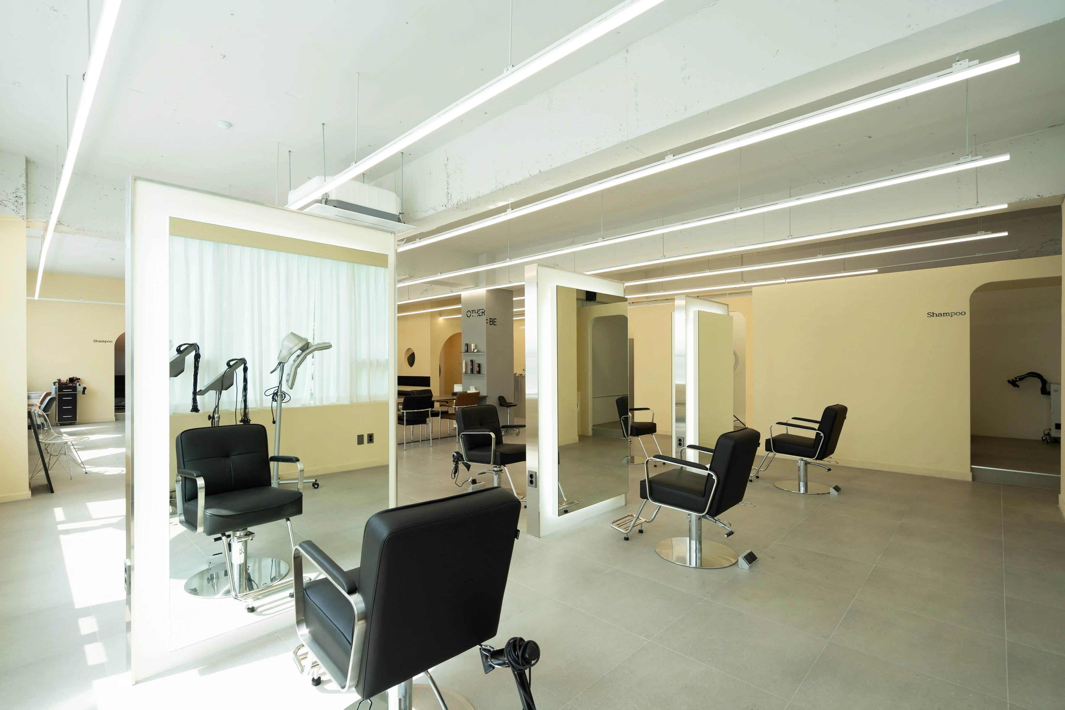 아더비 헤어샵 image 9