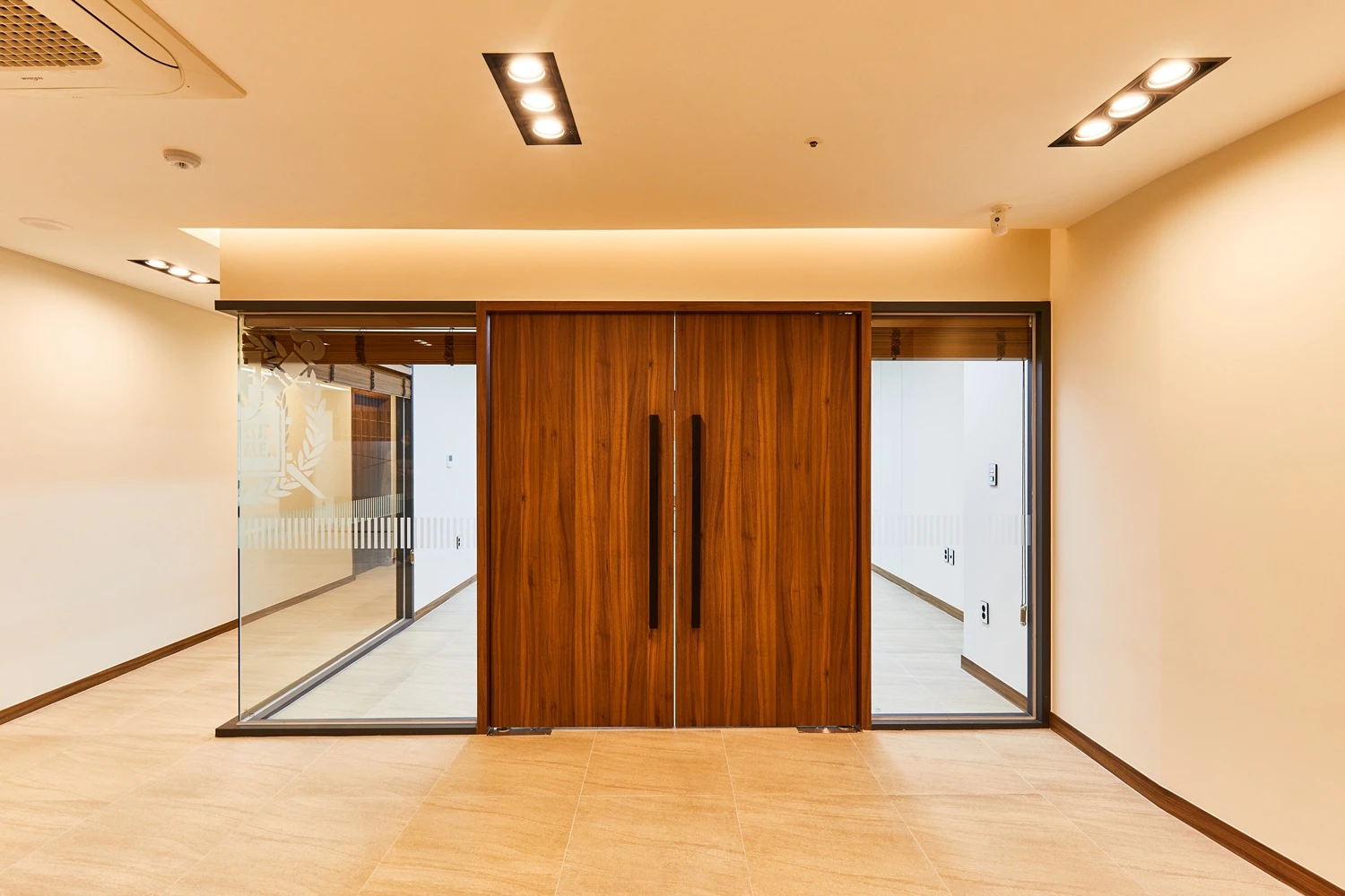 센트럴치과 연구소 image 5